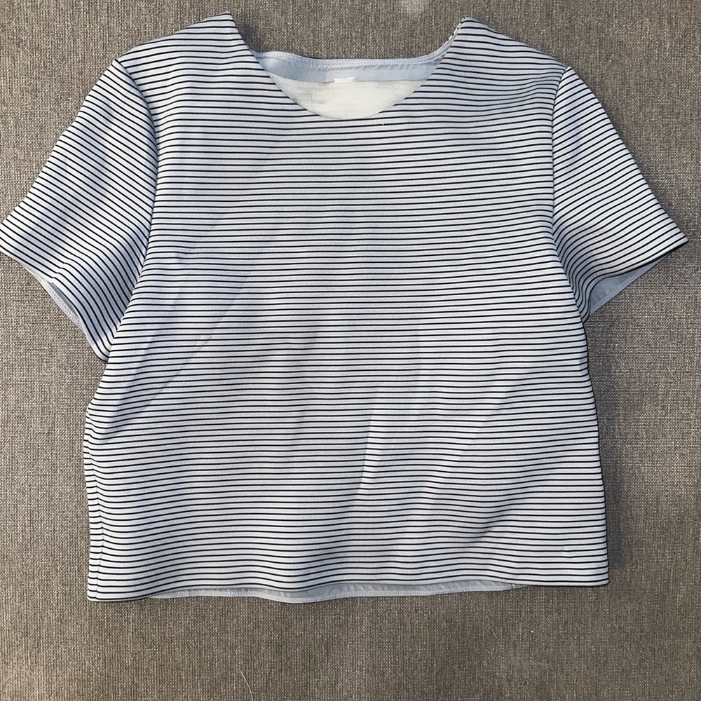 Lululemon neoprene crop top